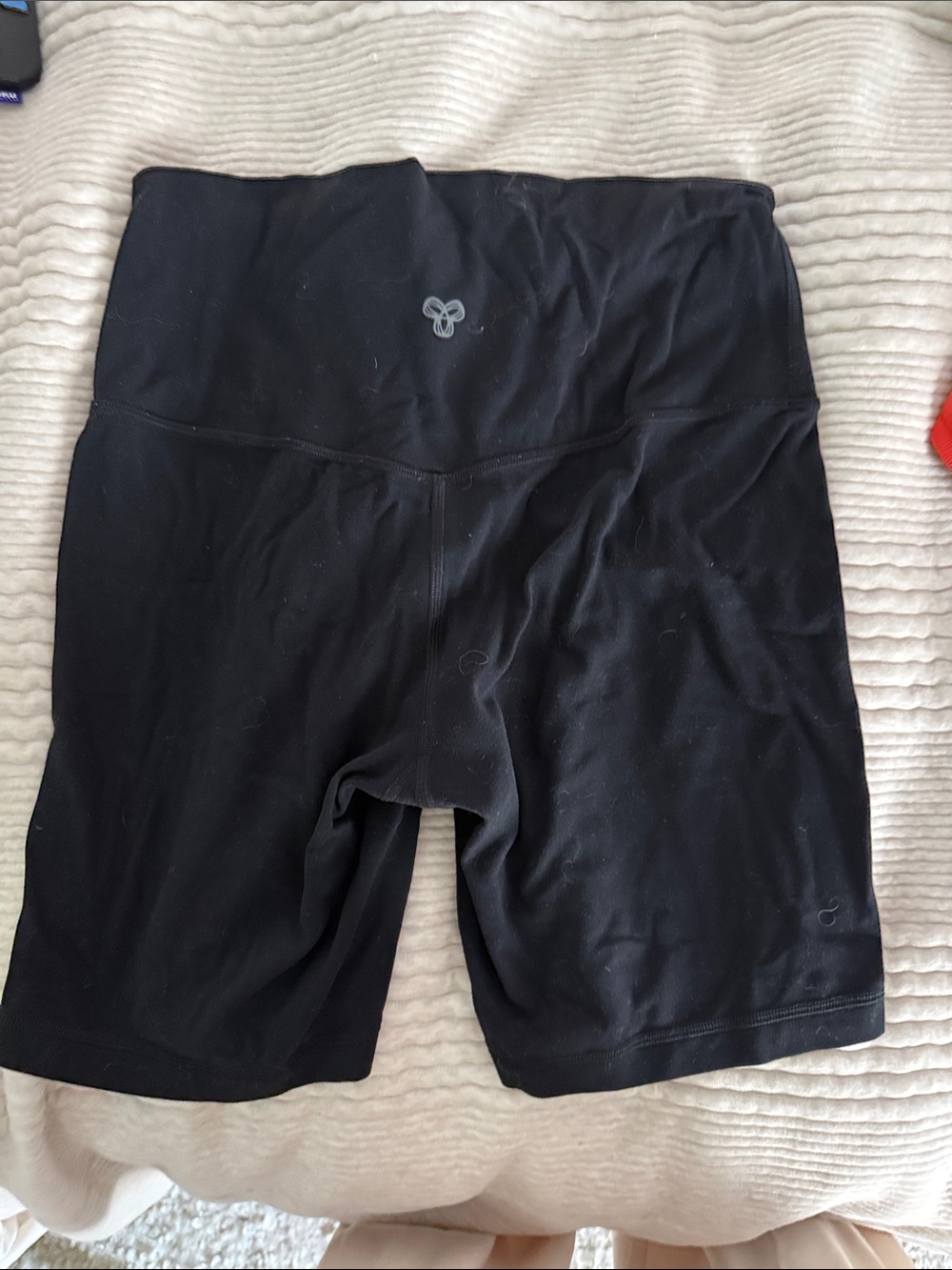 Aritizia TNA 5 inch biker Shorts size M